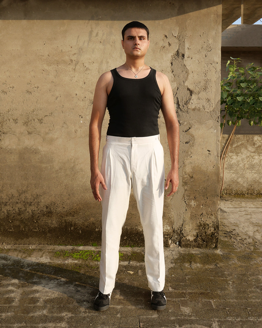 Adjustable Routine pants (White).
