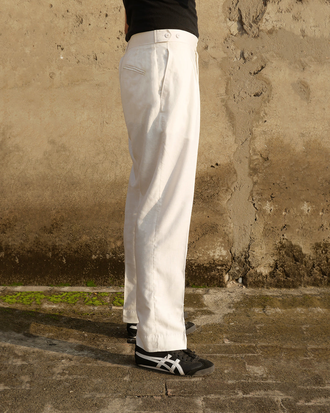 Adjustable Routine pants (White).